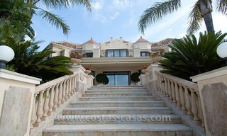 Te koop: Luxueuze Villa in Mediterrane Stijl op de Golden Mile in Marbella 6
