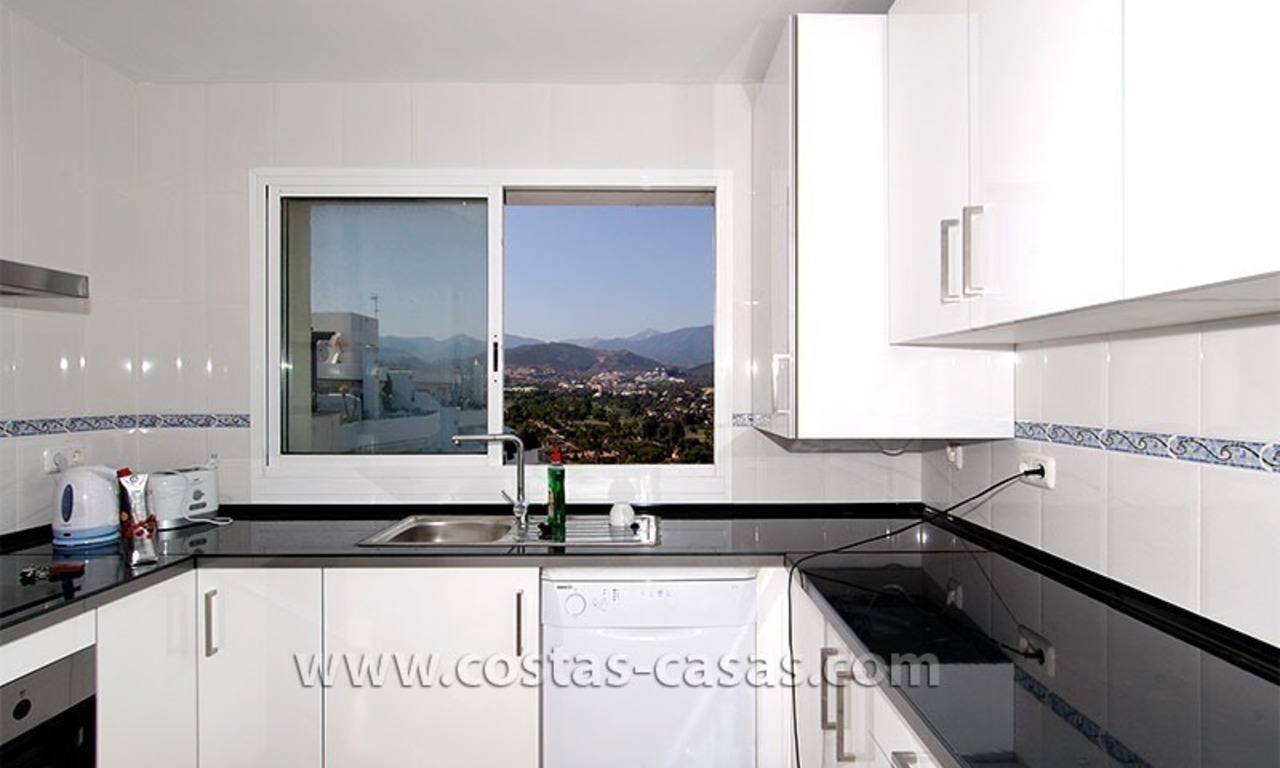 Te koop: Perfect gelegen penthouse appartement nabij Puerto Banús, Marbella 7
