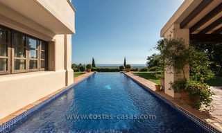 Te koop: Luxueuze villa nabij golfbanen te Benahavís – Marbella 1