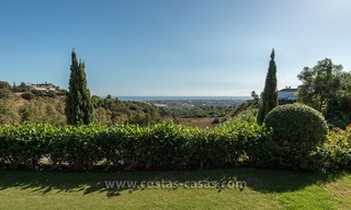 Te koop: Luxueuze villa nabij golfbanen te Benahavís – Marbella 14