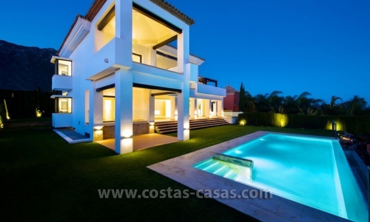 Moderne luxe villa te koop in Sierra Blanca te Marbella 14