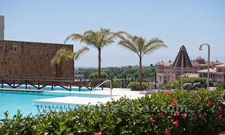 Te koop: Luxe, modern eerstelijns golfappartement te koop op een 5-sterren golfresort in de driehoek Marbella – Benahavís – Estepona 20