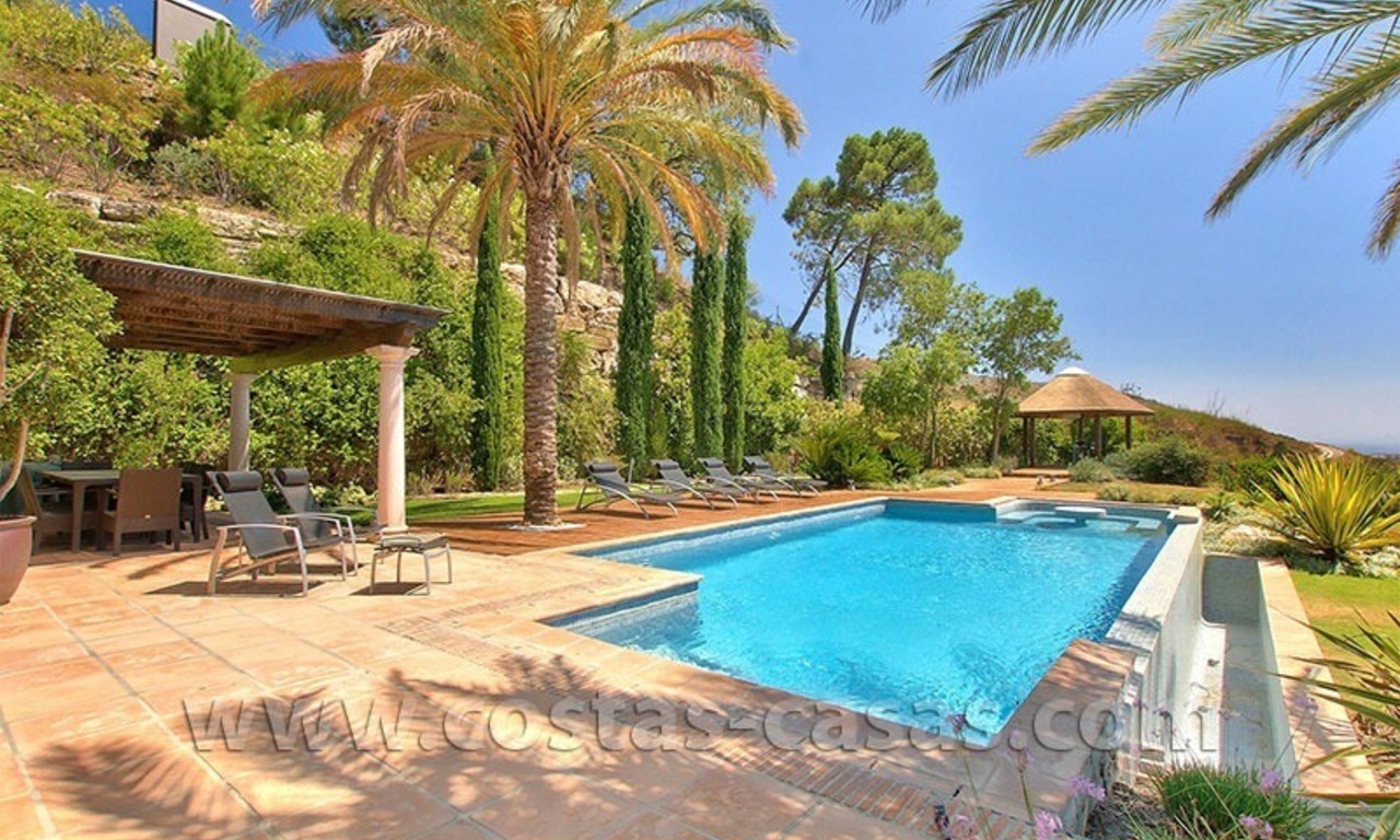 Te koop: Prachtige villa op golfclub in Marbella - Benahavis 2