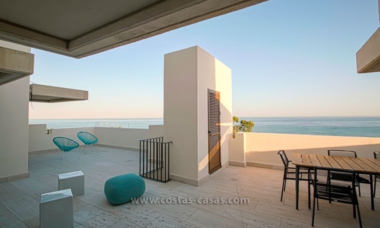 Te koop: Exclusief penthouse direct aan het strand op de New Golden Mile tussen Marbella en Estepona 17
