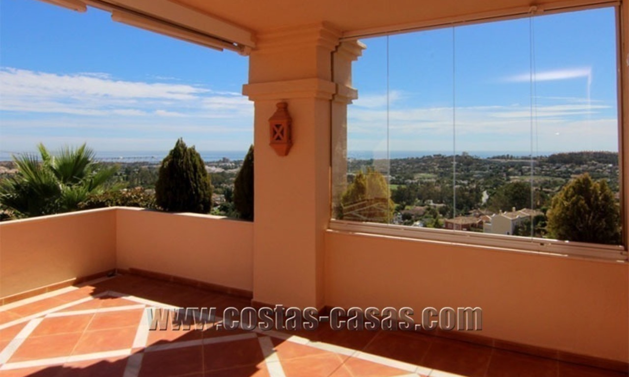 Te koop: Luxueus groot penthouse in Nueva Andalucía, Marbella’s Golf Vallei 0