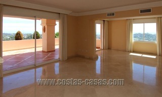 Te koop: Luxueus groot penthouse in Nueva Andalucía, Marbella’s Golf Vallei 10
