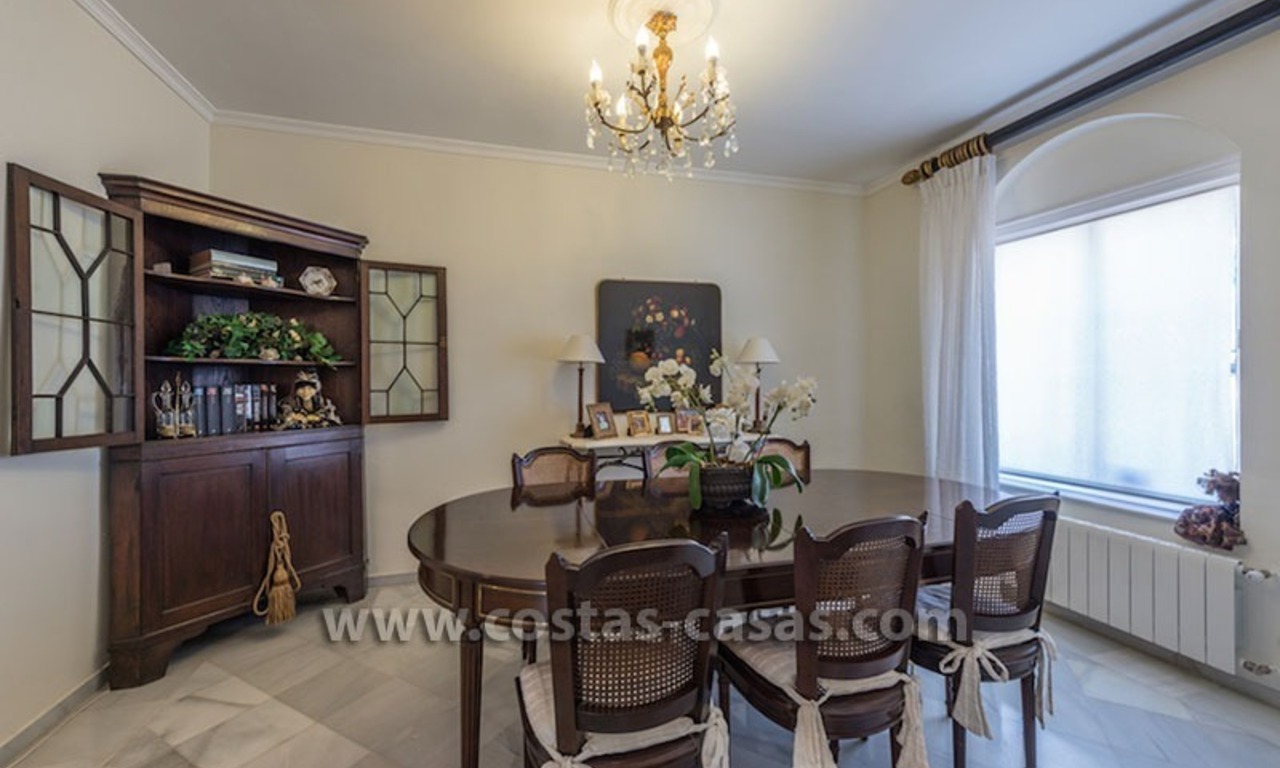 Luxueuze villa te koop op de Golden Mile in Marbella 4