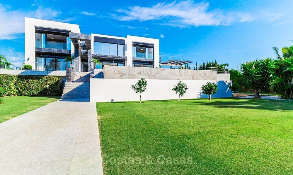 Stijlvolle moderne contemporaine villa te koop in Benahavis – Marbella 1242