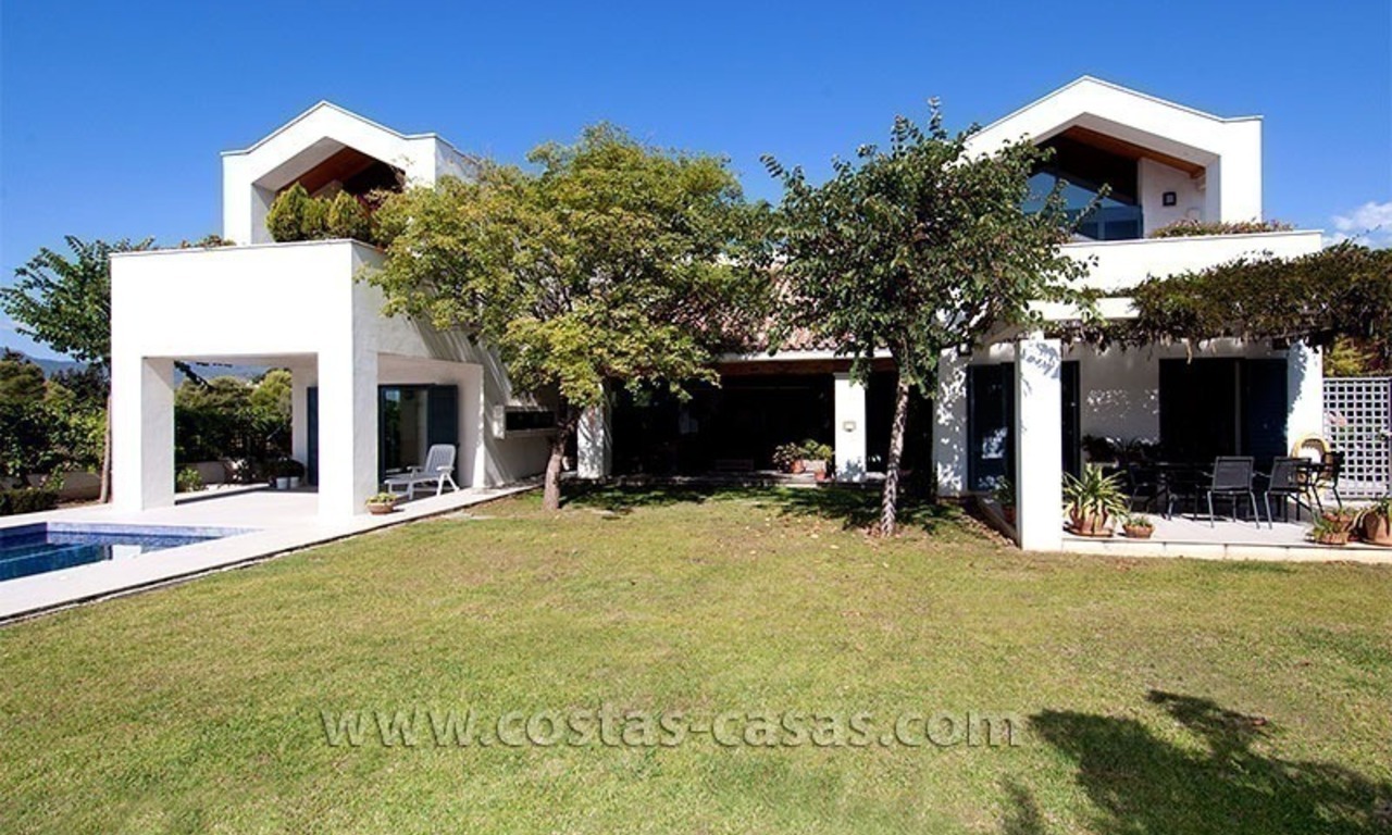 Te koop: Luxe ecologische moderne villa in Nueva Andalucía, Marbella 0