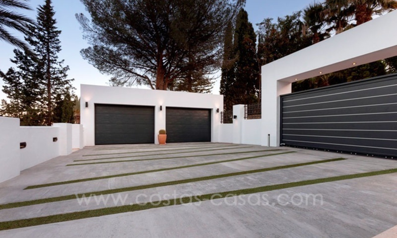 Te koop: Grote moderne eerstelijn golf villa in Nueva Andalucía - Marbella 3