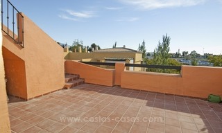 Luxe penthouse te koop in een eerstelijn golf complex in Guadalmina, San Pedro, Marbella 5
