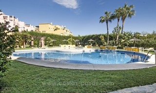 Luxe penthouse te koop in een eerstelijn golf complex in Guadalmina, San Pedro, Marbella 1