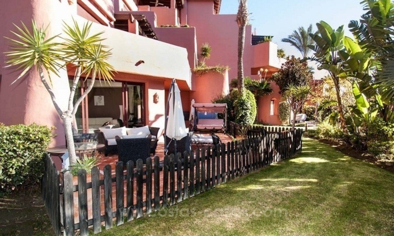 Luxe tuin appartement te koop, eerstelijn strand complex, New Golden Mile, Marbella – Estepona 17