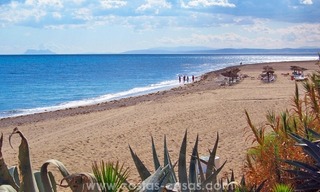 Luxe tuin appartement te koop, eerstelijn strand complex, New Golden Mile, Marbella – Estepona 29
