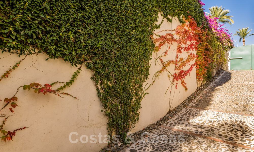Luxe villa te koop met zeezicht in Sierra Blanca, Golden Mile, Marbella 29108