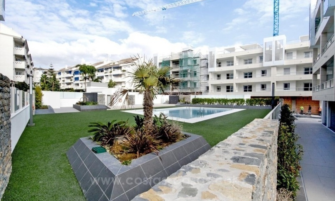 Nieuw en modern appartement te koop aan de strandzijde van San Pedro te Marbella 11