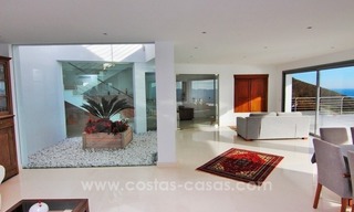 Nieuwe moderne villa te koop in Mijas 9