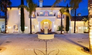Luxueuze villa te koop in een elegante klassieke stijl met het beste uitzicht in El Madroñal - Benahavis 6