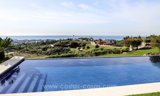 Luxe villa met prachtig zeezicht te koop tussen Marbella en Estepona 6