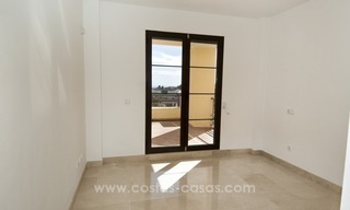 Opportuniteit! Nieuw appartement te koop in Los Arqueros Golf te Benahavis 7