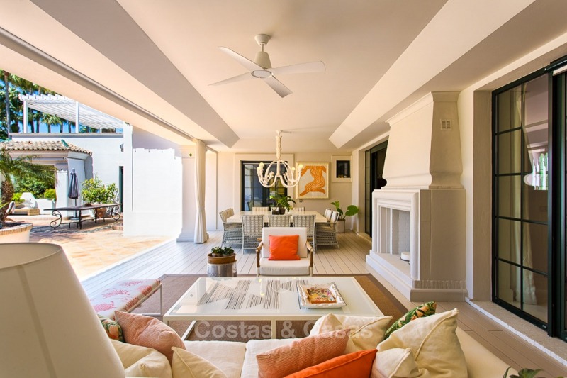Te koop in Marbella, beachside: spectaculair landgoed - luxe villa, nabij het strand 11148 