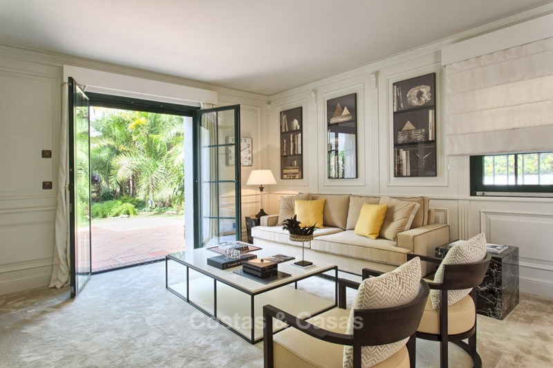 Te koop in Marbella, beachside: spectaculair landgoed - luxe villa, nabij het strand 11161 