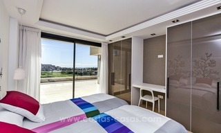 Modern nieuw luxe appartement te koop in Nueva Andalucia te Marbella 9