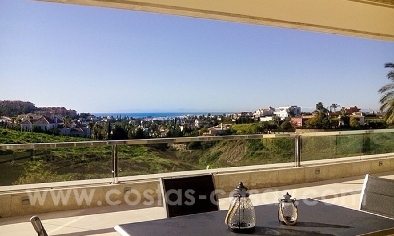 Modern nieuw luxe appartement te koop in Nueva Andalucia te Marbella 0
