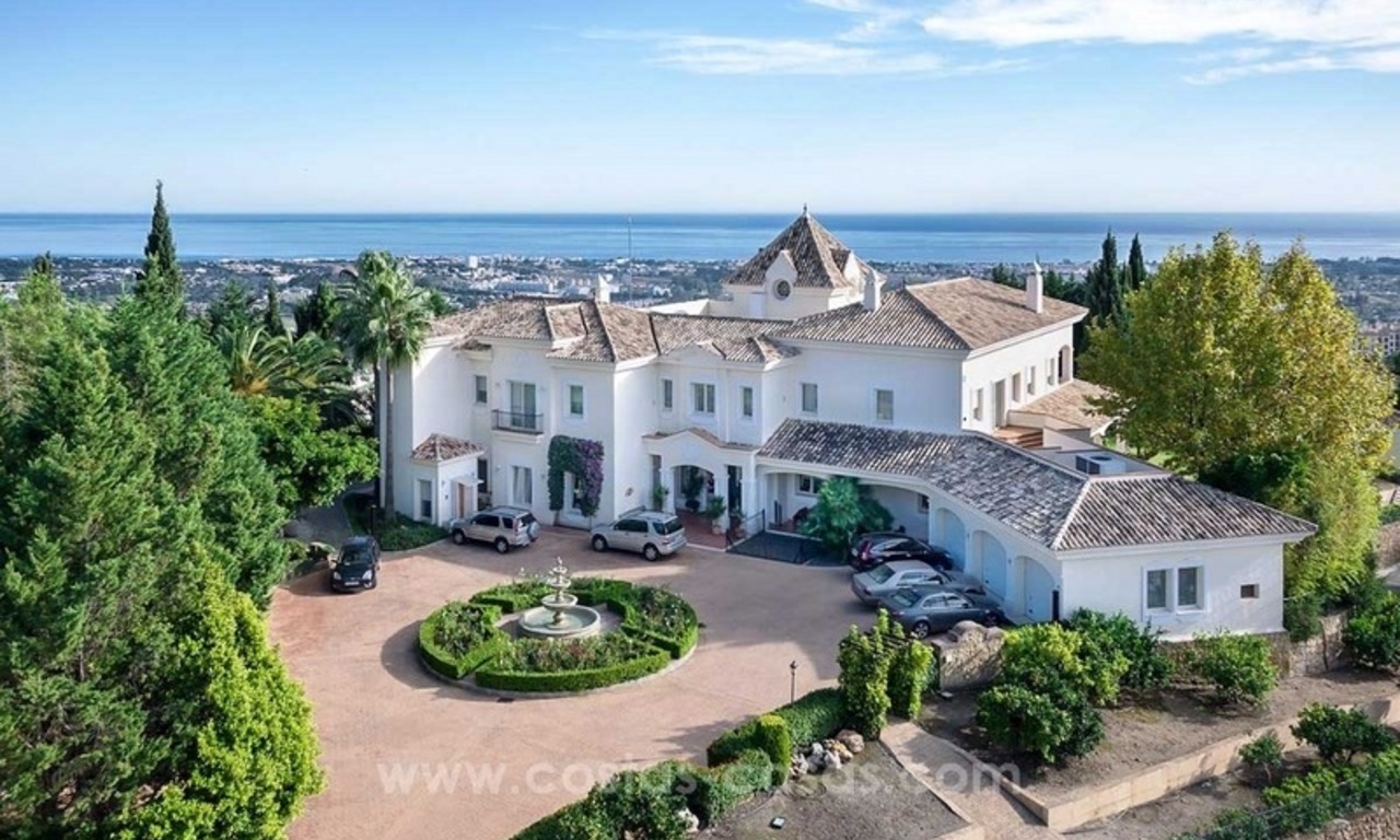 Te koop: Enorme villa nabij golfbanen te Benahavís – Marbella 0