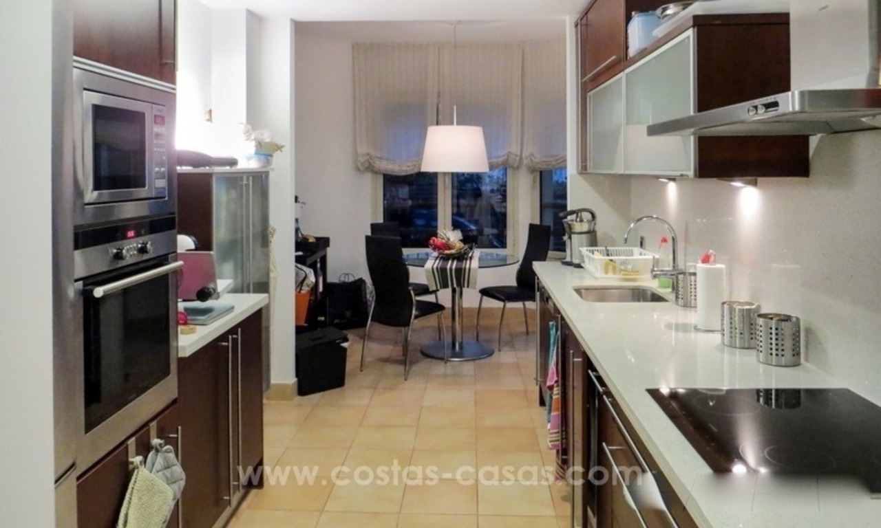 Luxe appartement met prachtig zeezicht te koop in Sierra Blanca, Golden Mile, Marbella 14