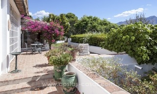 Villa te koop in Provençaalse stijl in El Madroñal, Benahavis – Marbella, met panoramisch berg-en zeezicht 21