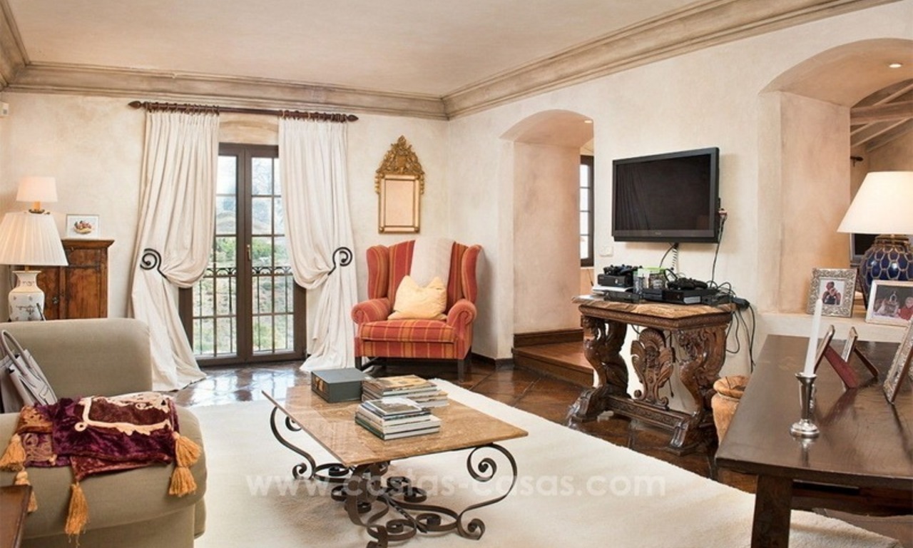 Klassieke landelijke villa te koop in El Madroñal te Benahavis - Marbella 37
