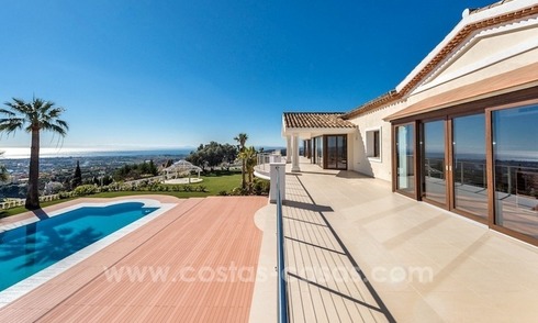 Exclusieve Modern - Andalusische villa te koop in Marbella - Benahavis 
