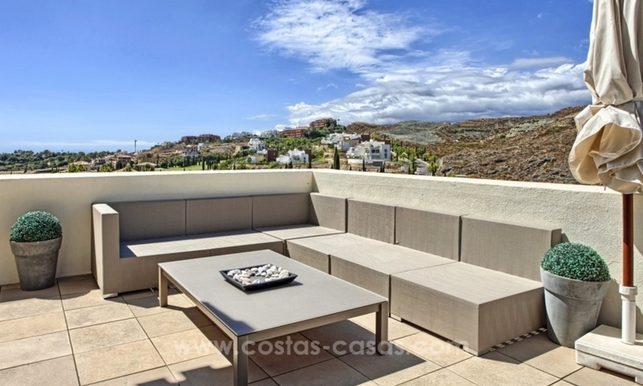 Modern luxe eerstelijn golf penthouse appartement te koop in een vijfsterren golfresort in Benahavis – Marbella 7