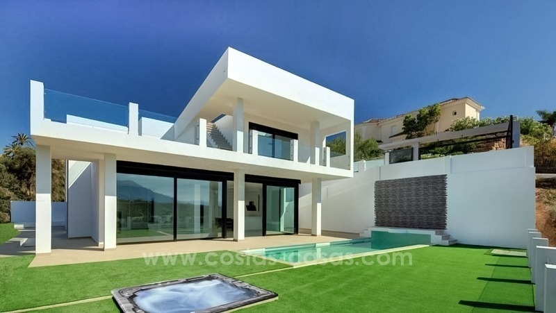 Nieuwe moderne villa te koop in oost Marbella
