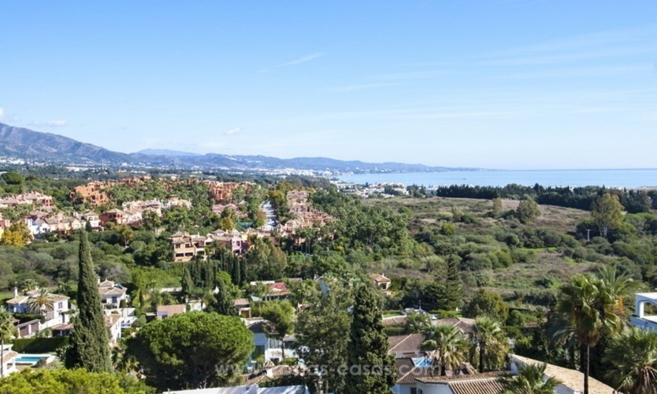 Ruim appartement te koop op toplocatie in Nueva Andalucia te Marbella, dichtbij Puerto Banus 0