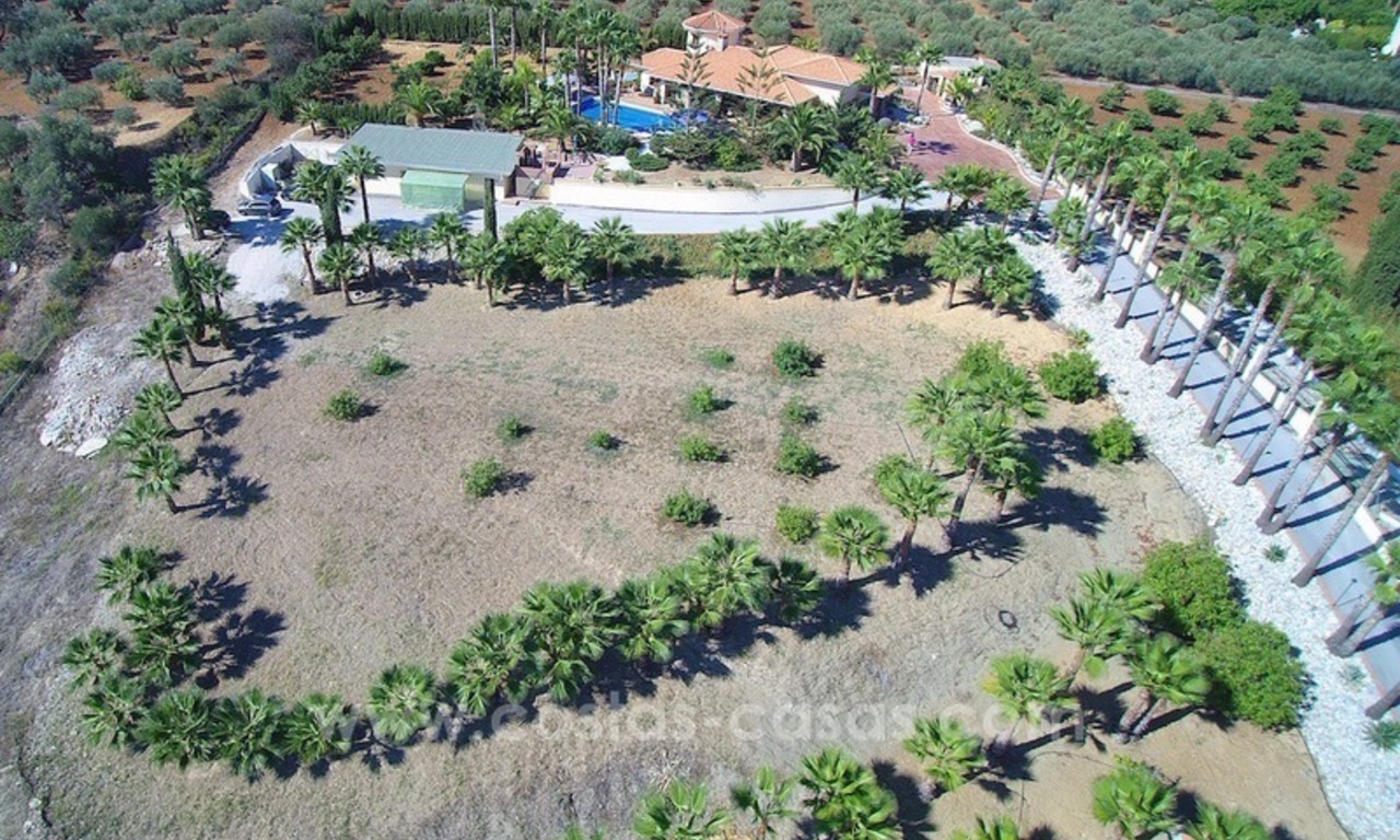 Grote landelijke villa te koop dichtbij Malaga aan de Costa del Sol 1