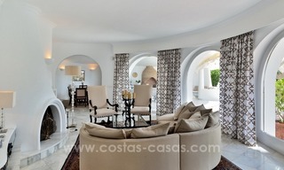 Stijlvolle en gerenoveerde villa te koop op de Golden Mile te Marbella 4