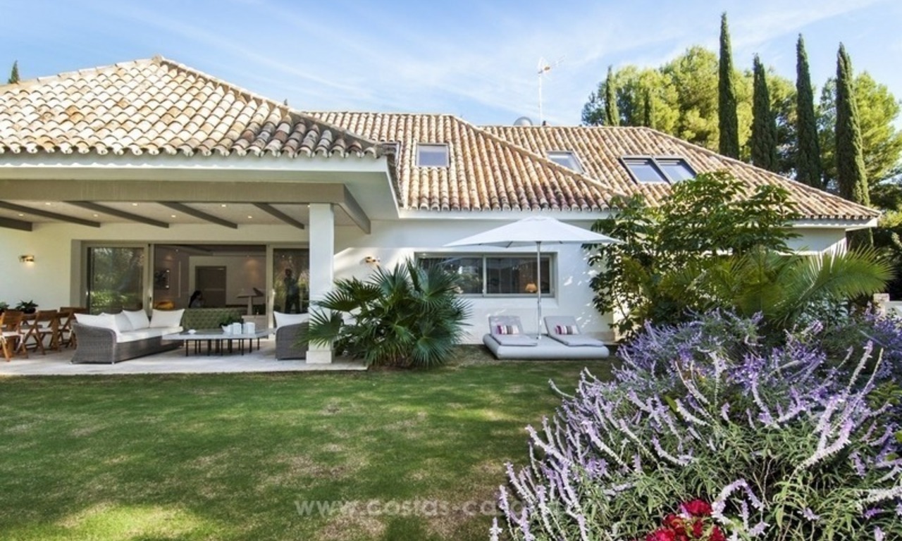 Nieuwe luxe contemporaine eerstelijne golf villa te koop in oost Marbella 9