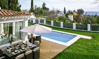 Moderne scherpgeprijsde villa te koop met zeezicht in oost Marbella 2