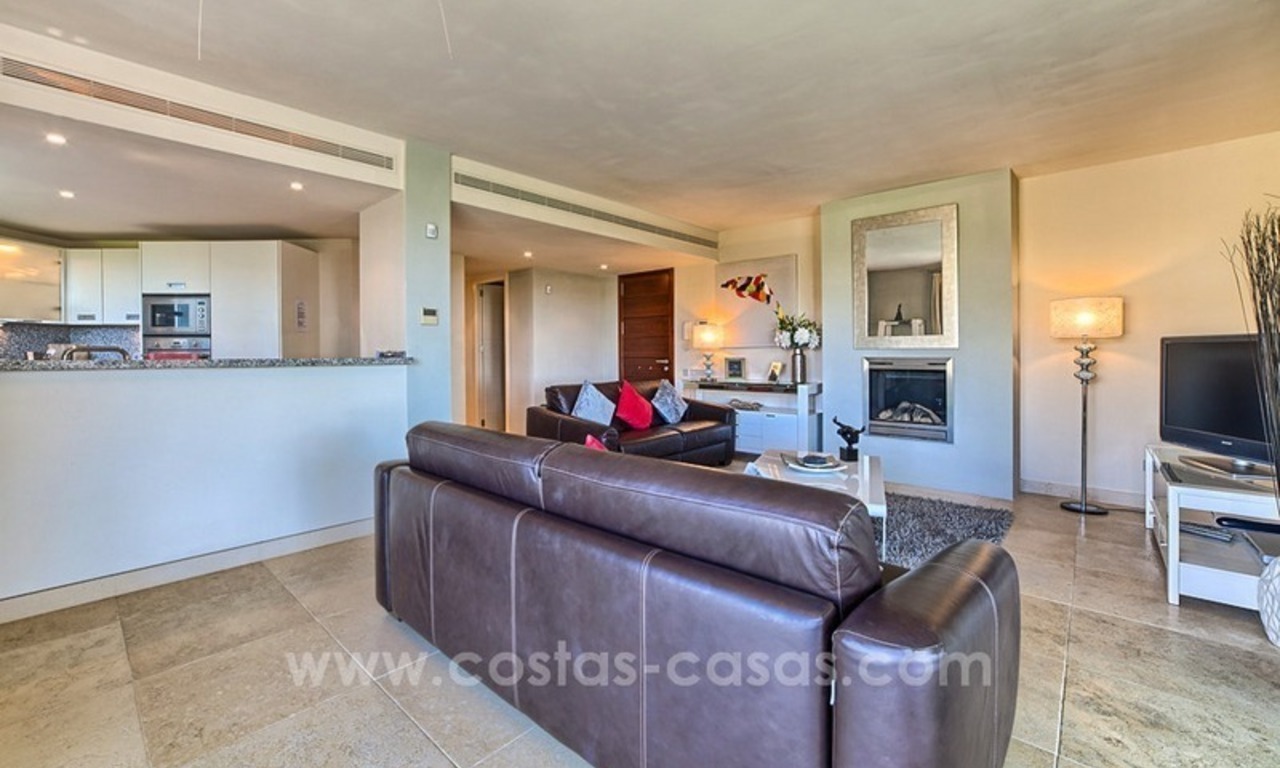 Modern luxe eerstelijn golf appartement te koop in een 5-sterren golf resort in Benahavis – Marbella 6
