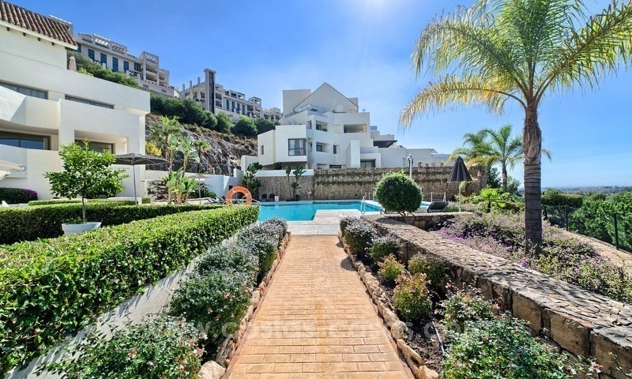 Modern luxe eerstelijn golf appartement te koop in een 5-sterren golf resort in Benahavis – Marbella 12
