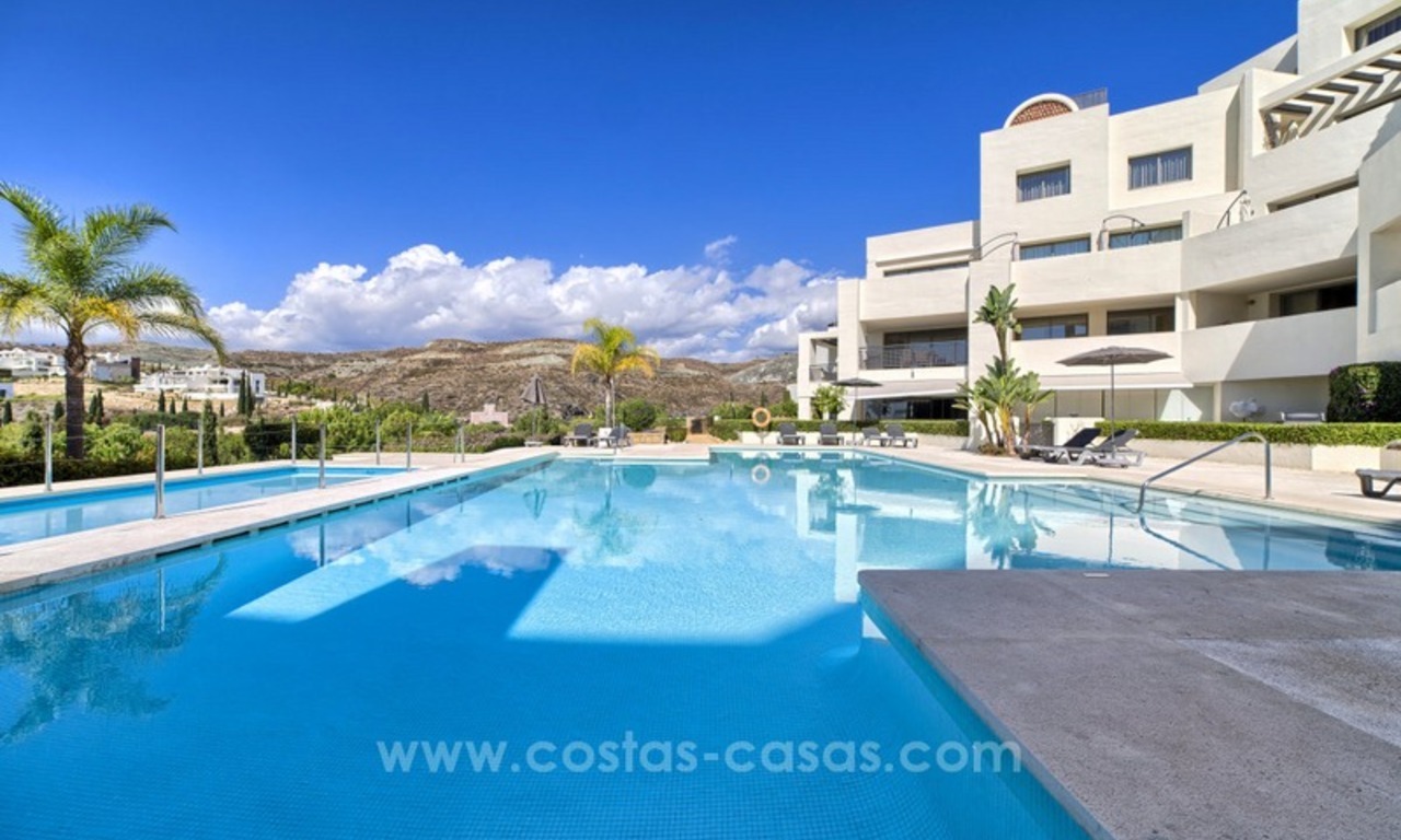 Modern luxe eerstelijn golf appartement te koop in een 5-sterren golf resort in Benahavis – Marbella 15