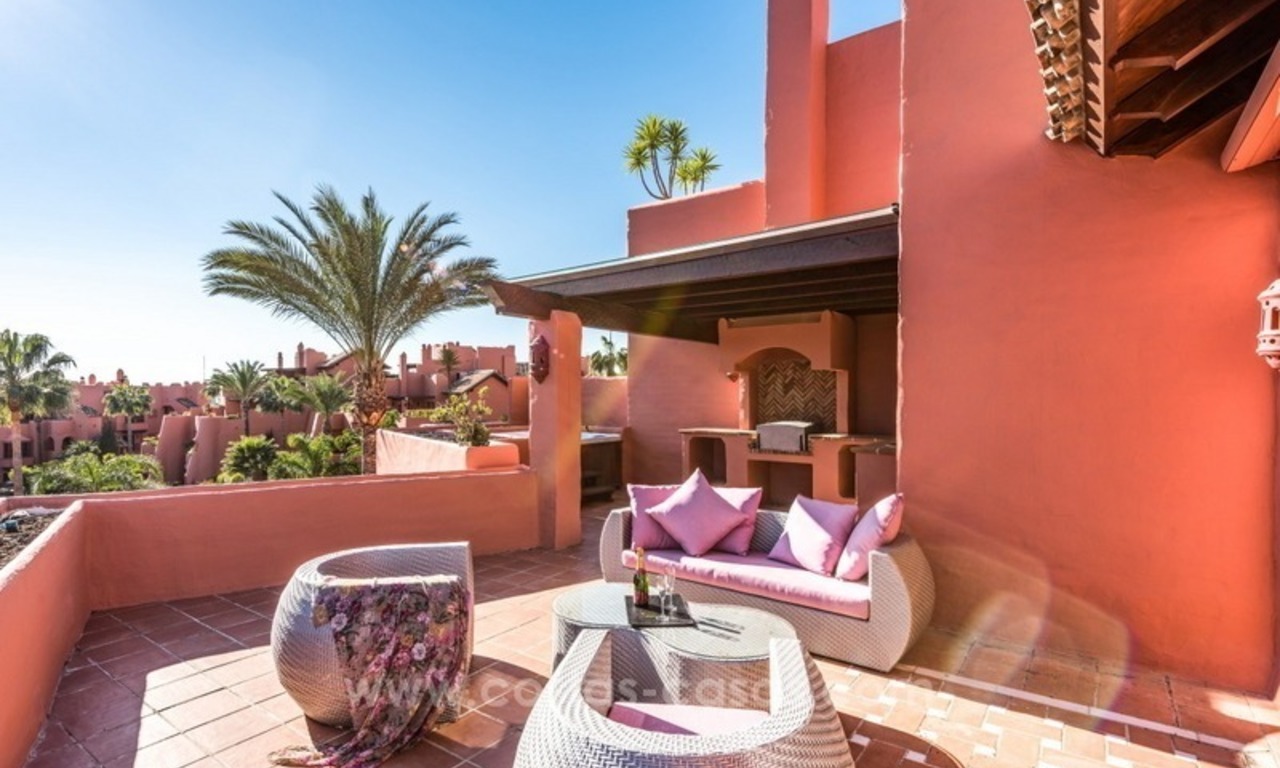 Exclusief eerstelijn strand penthouse te koop op de New Golden Mile tussen Estepona en Marbella 4