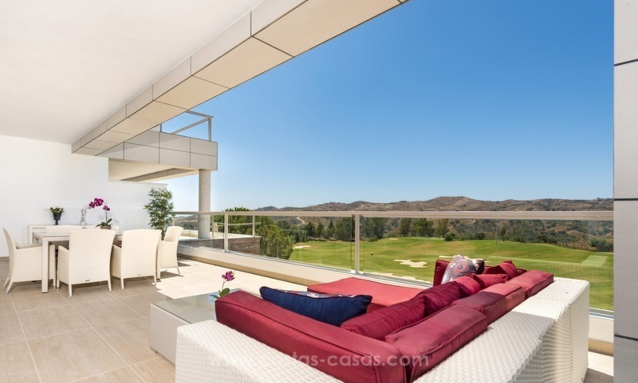 Moderne nieuwe luxe appartementen te koop in een golf resort in Mijas aan de Costa del Sol 11