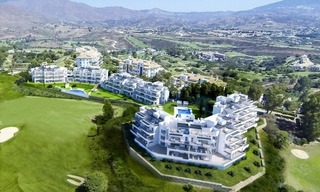 Moderne nieuwe luxe appartementen te koop in een golf resort in Mijas aan de Costa del Sol 1