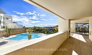 Te koop: 2 Topkwaliteit moderne appartementen op golfresort in Benahavís – Marbella 1