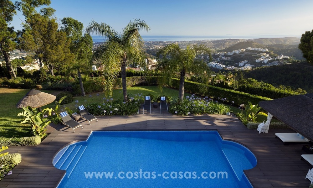 Marbella - Benahavis te koop: Volledig gerenoveerde Villa met panoramisch zeezicht 435