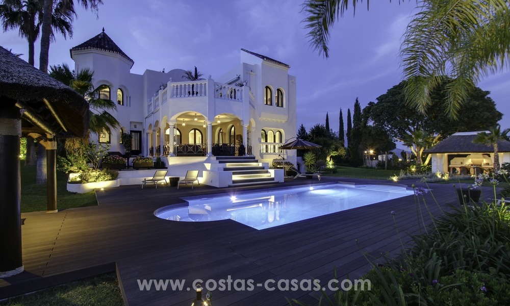 Marbella - Benahavis te koop: Volledig gerenoveerde Villa met panoramisch zeezicht 409