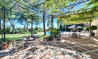 Exclusieve frontline golf villa te koop, eerstelijn Golf, Nueva Andalucia, Marbella 5